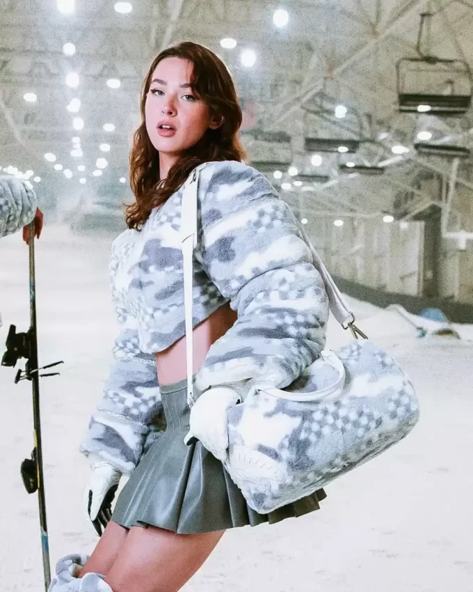 3AM PLUSH SWISS ALPS MINI DUFFLE 3AM PLUSH SWISS ALPS MINI DUFFLE