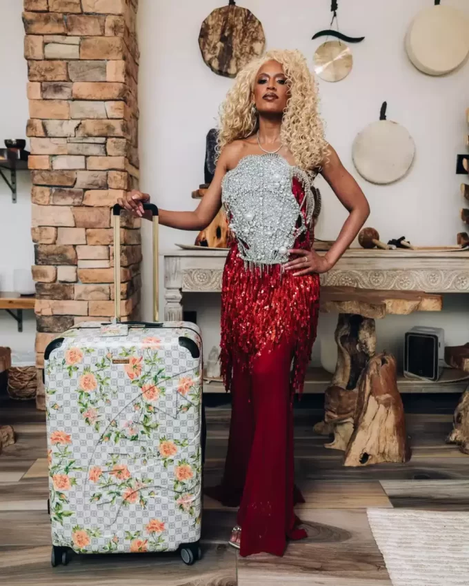 A.I. AFRICAN INTELLIGENCE ELEGANT ENERGY SHARKITECTURE FULL SIZE LUGGAGE – SANDFLOWER COLLAB A.I. AFRICAN INTELLIGENCE ELEGANT ENERGY SHARKITECTURE FULL SIZE LUGGAGE – SANDFLOWER COLLAB