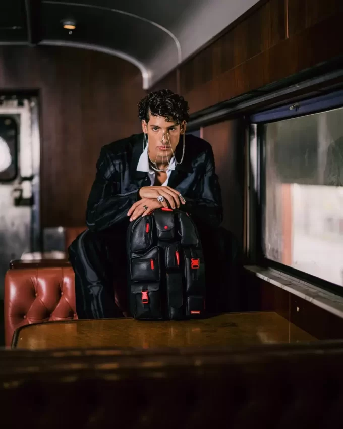 AIRFREIGHT BACKPACK AIRFREIGHT BACKPACK