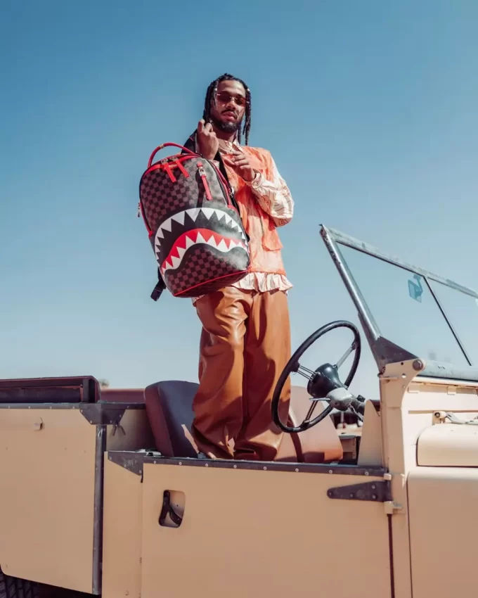 ALL OR NOTHING SHARKS IN PARIS BACKPACK (DLXV) ALL OR NOTHING SHARKS IN PARIS BACKPACK (DLXV)