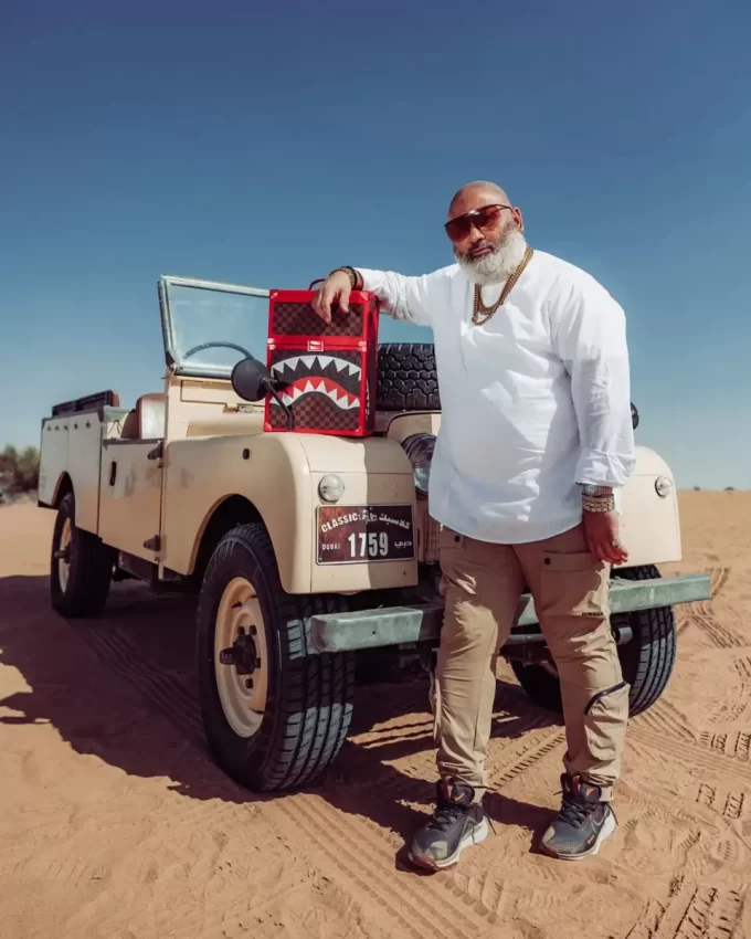 ALL OR NOTHING SHARKS IN PARIS CHATURANGA SHARK 1900 BACKPACK ALL OR NOTHING SHARKS IN PARIS CHATURANGA SHARK 1900 BACKPACK