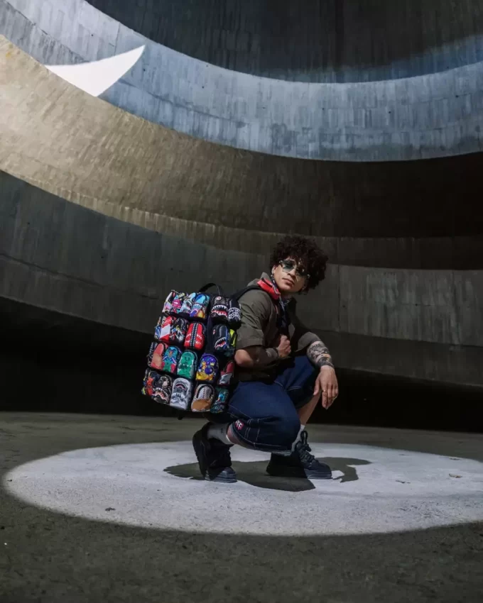 ALL THE BAGS IN THE WORLD – 15 YEAR ANNIVERSARY SUPER RARE DROP ALL THE BAGS IN THE WORLD – 15 YEAR ANNIVERSARY SUPER RARE DROP