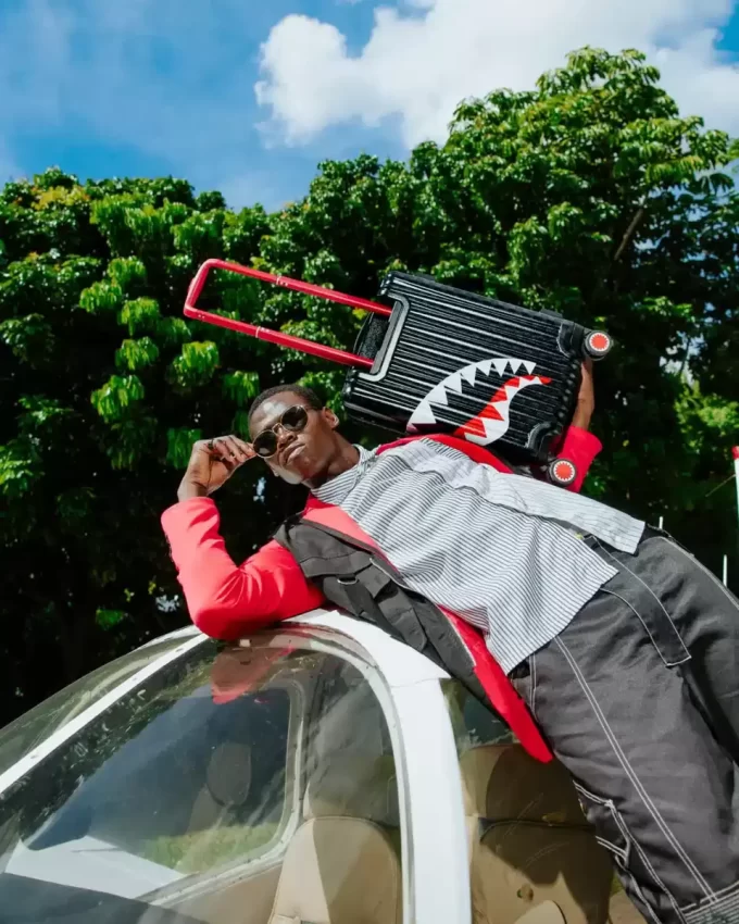 ATOMIC VAPOR SHARKNAUTICS HARDSHELL CARRY-ON LUGGAGE ATOMIC VAPOR SHARKNAUTICS HARDSHELL CARRY-ON LUGGAGE