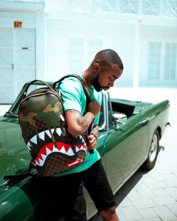 CAMO DRIP SHARKS IN PARIS BACKPACK (DLXV) CAMO DRIP SHARKS IN PARIS BACKPACK (DLXV)