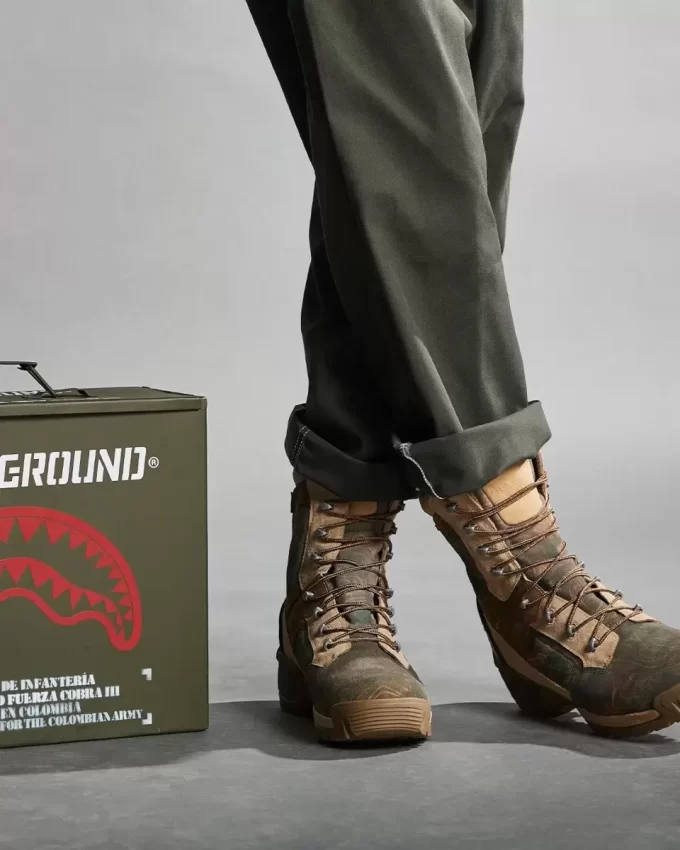CAMO TERRAIN FUERZA COBRA PARATROOPER BOOTS – MADE IN COLOMBIA NUMBERED 1/280 PAIRS CAMO TERRAIN FUERZA COBRA PARATROOPER BOOTS – MADE IN COLOMBIA NUMBERED 1/280 PAIRS