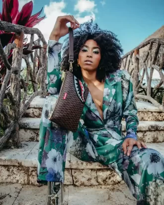 CASHIN CHECKS CROSSOVER CLUTCH CASHIN CHECKS CROSSOVER CLUTCH