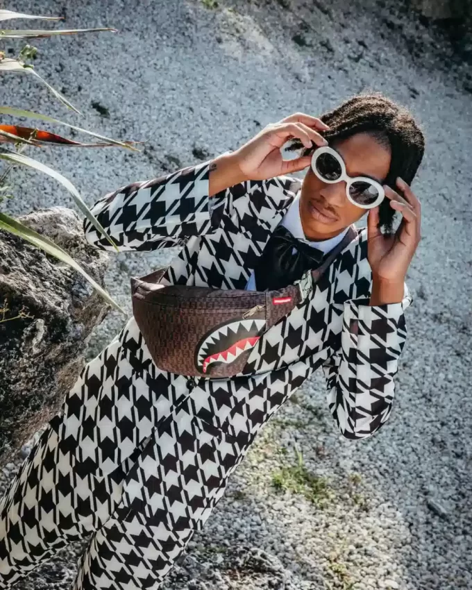 CASHIN CHECKS SAVVY CROSSBODY CASHIN CHECKS SAVVY CROSSBODY