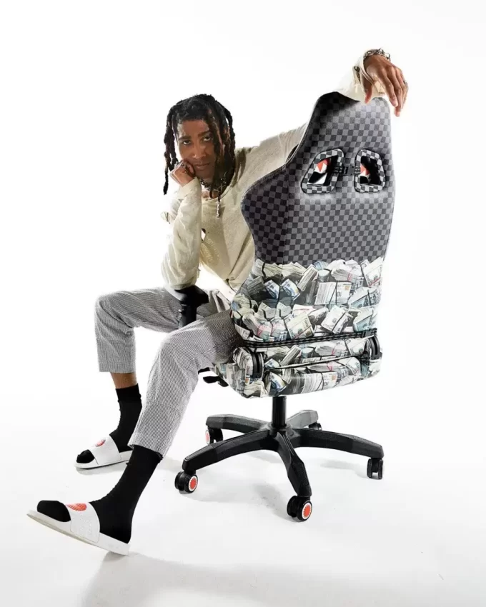 CHECK MONEY GAMING CHAIR – SUPER RARE CHECK MONEY GAMING CHAIR – SUPER RARE