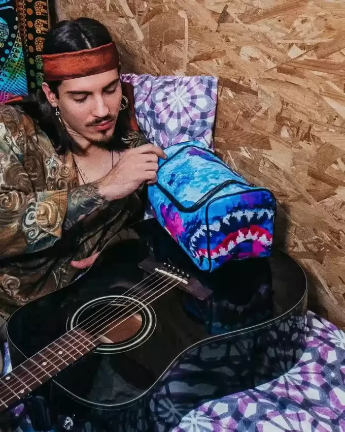 COLOR DRIP TOILETRY BAG COLOR DRIP TOILETRY BAG