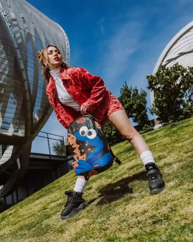 COOKIE MONSTER COOKIE SHARKBITE BACKPACK (DLXV) COOKIE MONSTER COOKIE SHARKBITE BACKPACK (DLXV)