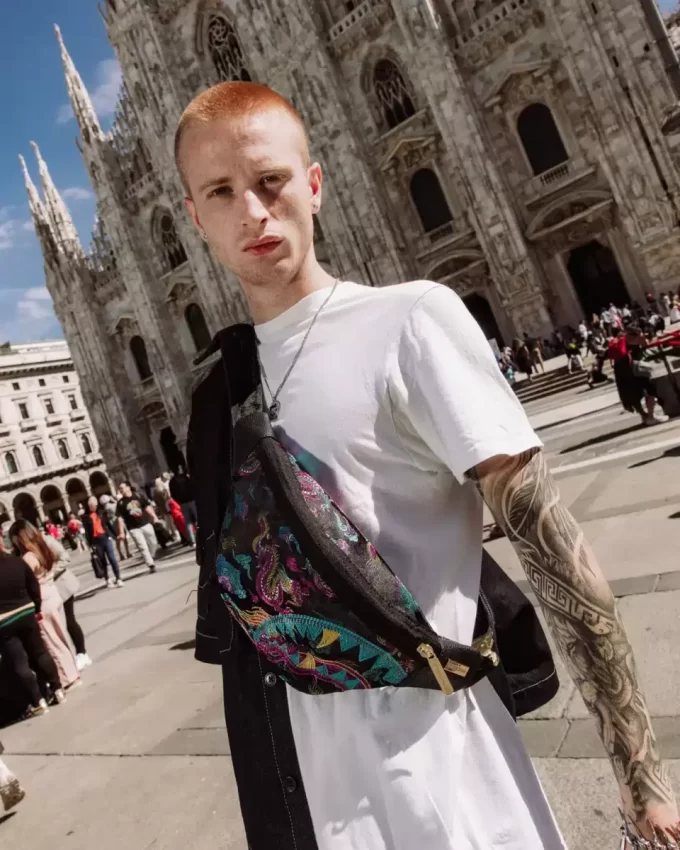 EMBROIDERED DRAGONS SAVVY CROSSBODY EMBROIDERED DRAGONS SAVVY CROSSBODY