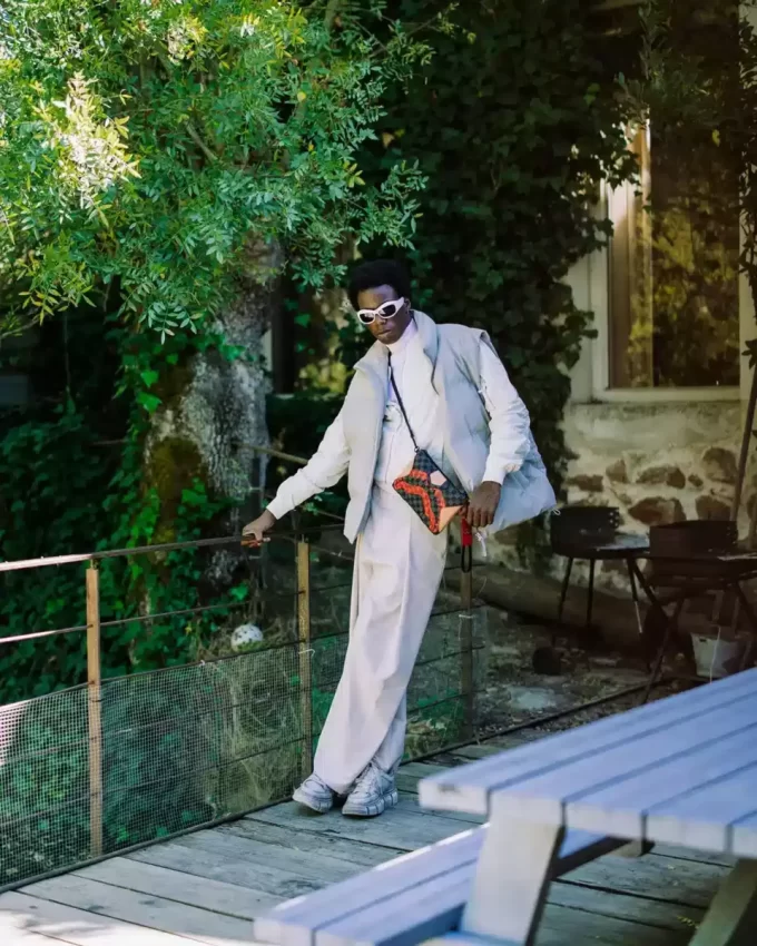 EVIL GENIUS CROSSOVER CLUTCH