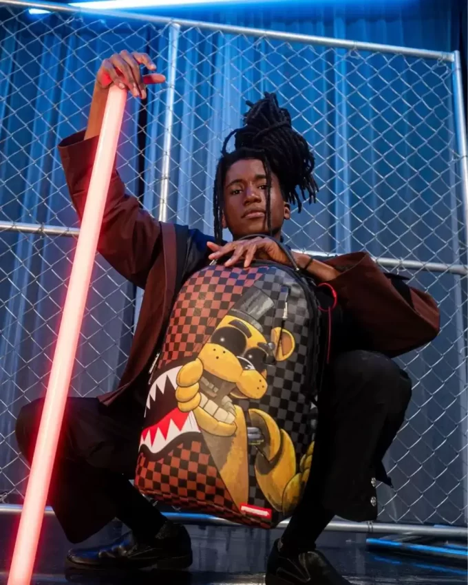 FIVE NIGHTS AT FREDDY’S: I SEE YOU FIVE NIGHTS AT FREDDY’S: I SEE YOU