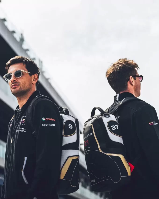 FORMULA-E JAGUAR LED BACKPACK FORMULA-E JAGUAR LED BACKPACK
