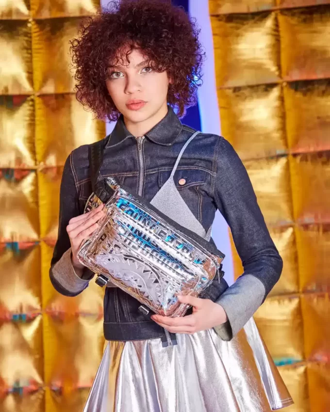 FUTURE TITAN (METALLIC) CARGO CROSSBODY FUTURE TITAN (METALLIC) CARGO CROSSBODY