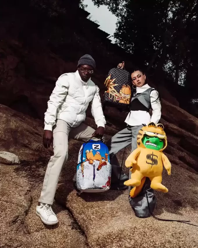 GARFIELD SLEEPING KITTY BACKPACK GARFIELD SLEEPING KITTY BACKPACK