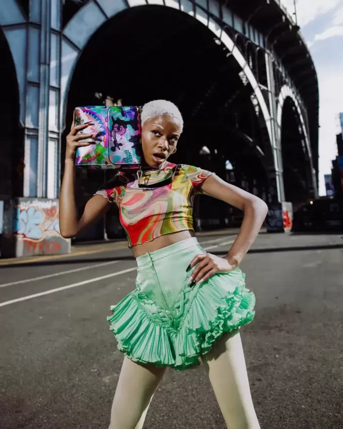 HEAVY RHYTHM MESSENGER SLING BAG HEAVY RHYTHM MESSENGER SLING BAG