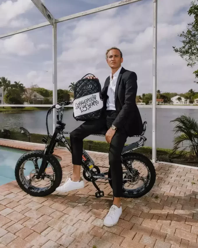 HELLO MY NAME IS 15 YEARS QUILTED BACKPACK (SUPER RARE) HELLO MY NAME IS 15 YEARS QUILTED BACKPACK (SUPER RARE)