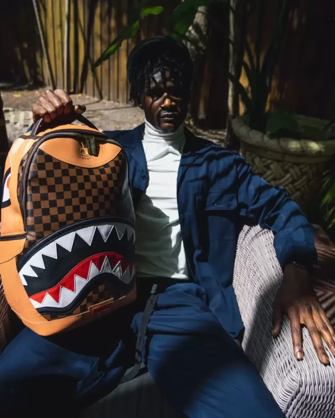 HENNY AIR TO THE THRONE BACKPACK (DLXV) HENNY AIR TO THE THRONE BACKPACK (DLXV)