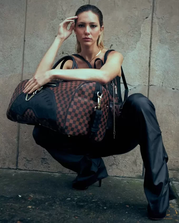 HENNY LOCK SHARKS IN PARIS DUFFLE HENNY LOCK SHARKS IN PARIS DUFFLE