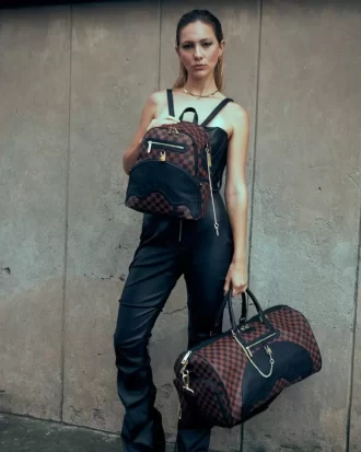 HENNY LOCK SHARKS IN PARIS SAVAGE