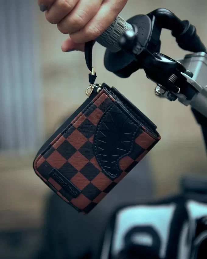 HENNY LOCK SHARKS IN PARIS WALLET