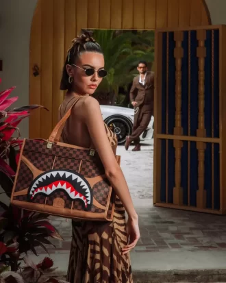 HENNYVILLE TORTUGA TOTE