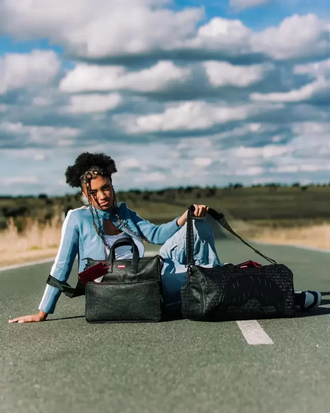 HYPERDIMENSIONAL TRAVEL BAG