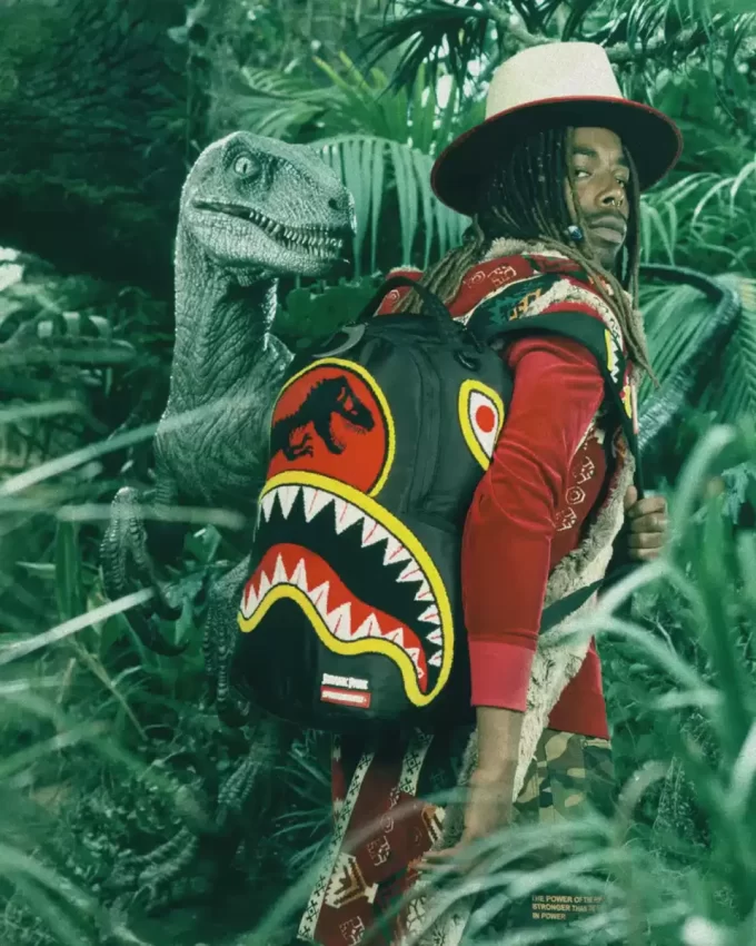 JURASSIC PARK SHARK “CHENILLE SHARK” BACKPACK (DLXR) JURASSIC PARK SHARK “CHENILLE SHARK” BACKPACK (DLXR)