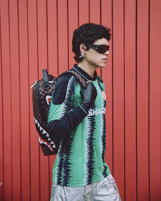 KYOTOKNIT SHARKS IN PARIS DLX BACKPACK KYOTOKNIT SHARKS IN PARIS DLX BACKPACK