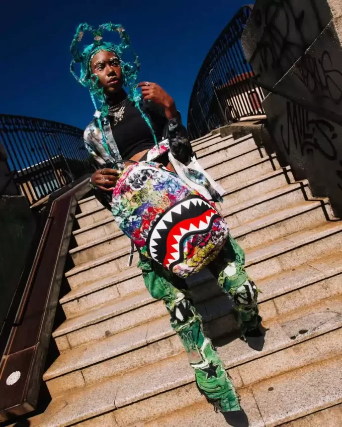 LE MONDE DES GRAFFITIS BACKPACK LE MONDE DES GRAFFITIS BACKPACK