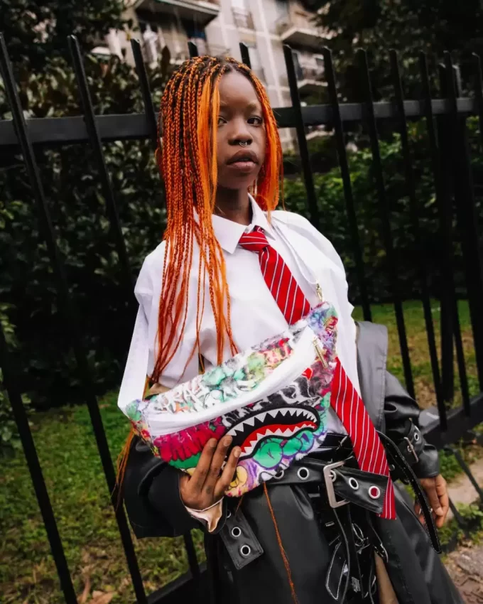 LE MONDE DES GRAFFITIS SAVVY CROSSBODY LE MONDE DES GRAFFITIS SAVVY CROSSBODY