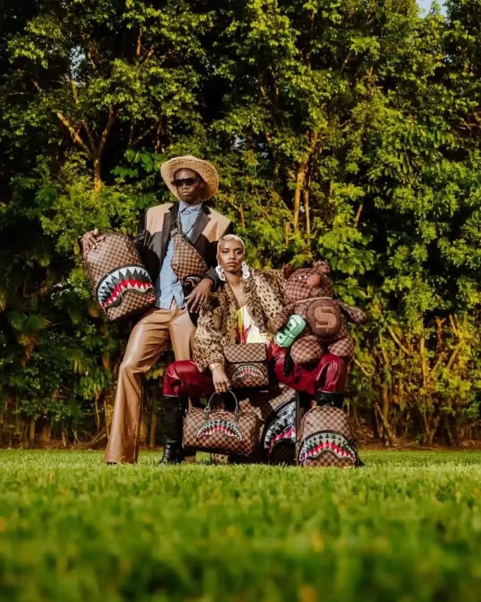 LENTICULAR EFFECTS SOFT SHELL CARRY-ON LUGGAGE LENTICULAR EFFECTS SOFT SHELL CARRY-ON LUGGAGE