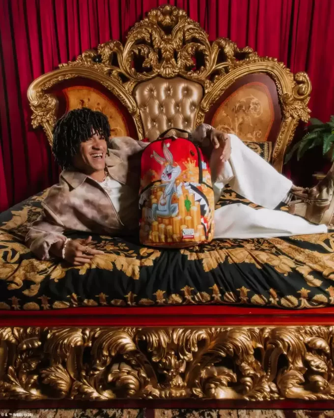 LOONEY TUNES BUGS BILLIONAIRE DLXR BACKPACK LOONEY TUNES BUGS BILLIONAIRE DLXR BACKPACK