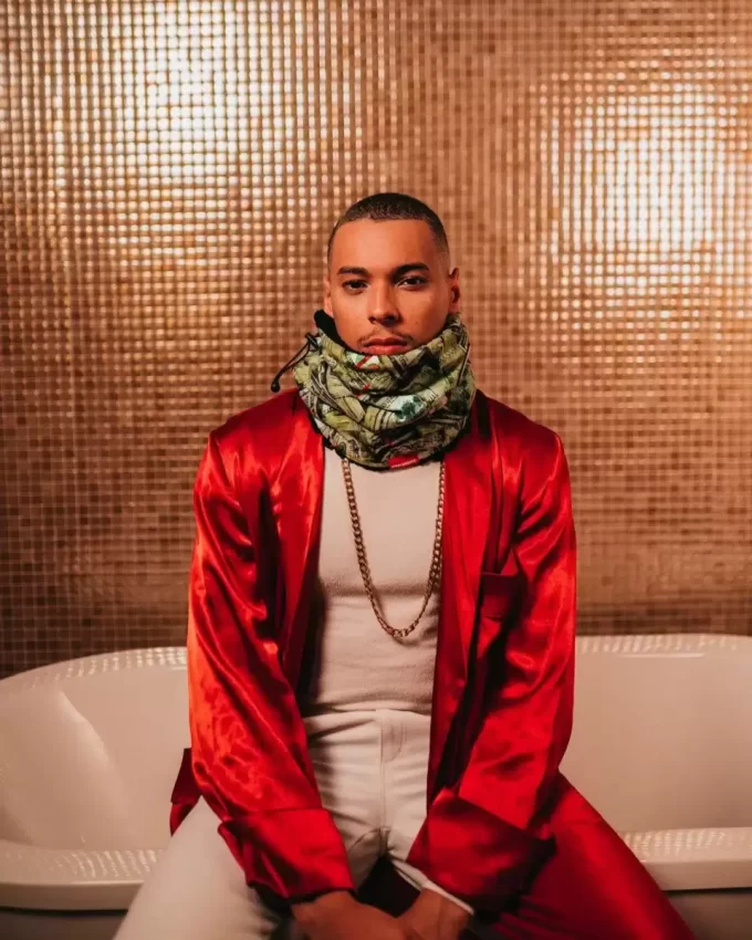 MAMA I MADE IT NECK WARMER MAMA I MADE IT NECK WARMER