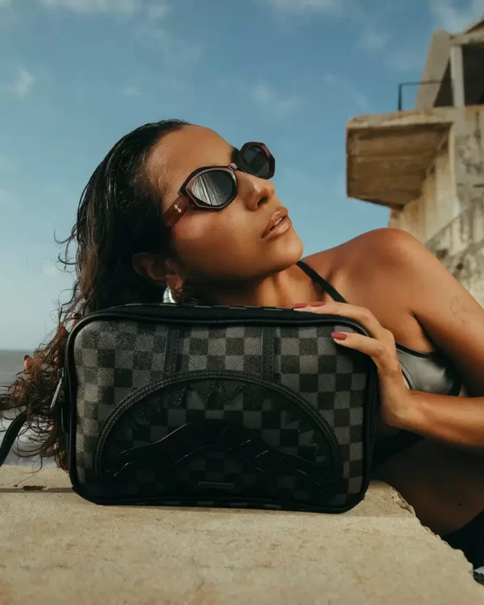 MIDNIGHT CHATEAU TOILETRY BRICK MIDNIGHT CHATEAU TOILETRY BRICK