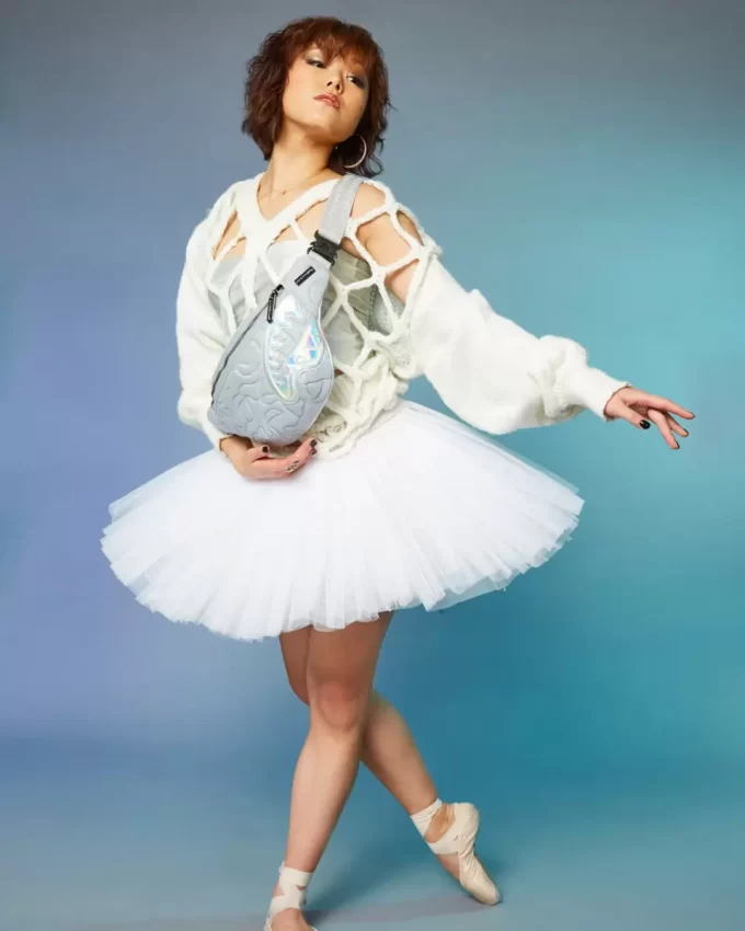 MIRASHAKU IRIDESCENT QUILT SAVVY CROSSBODY MIRASHAKU IRIDESCENT QUILT SAVVY CROSSBODY