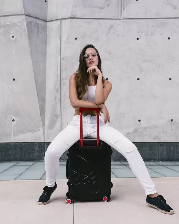 MOLDED SHARKITECTURE BLACK HARDSHELL CARRY-ON LUGGAGE MOLDED SHARKITECTURE BLACK HARDSHELL CARRY-ON LUGGAGE