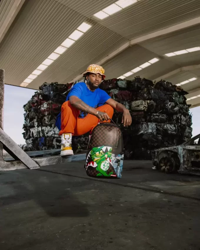 MONEY BEAR ALL WILL BE REVEALED BACKPACK (DLXV) MONEY BEAR ALL WILL BE REVEALED BACKPACK (DLXV)