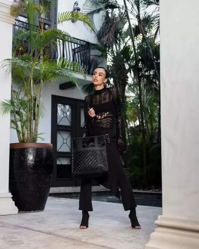 NEMESIS HUNT DUFFLE CARRY-ON BAG NEMESIS HUNT DUFFLE CARRY-ON BAG