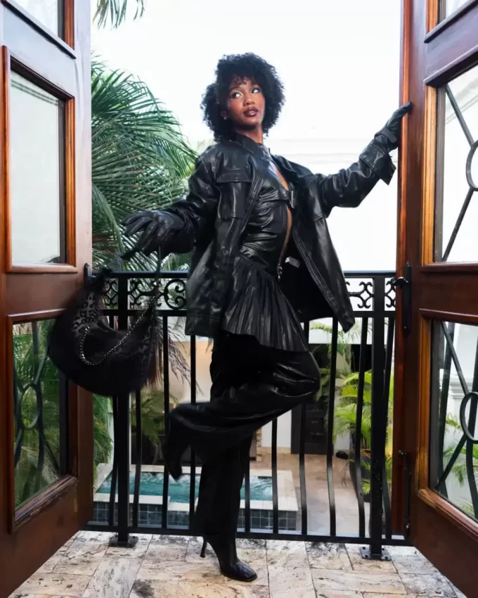 NEMESIS HUNT VICE SHOULDER BAG