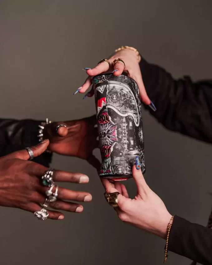 NEW CITY ANDROID POUCH