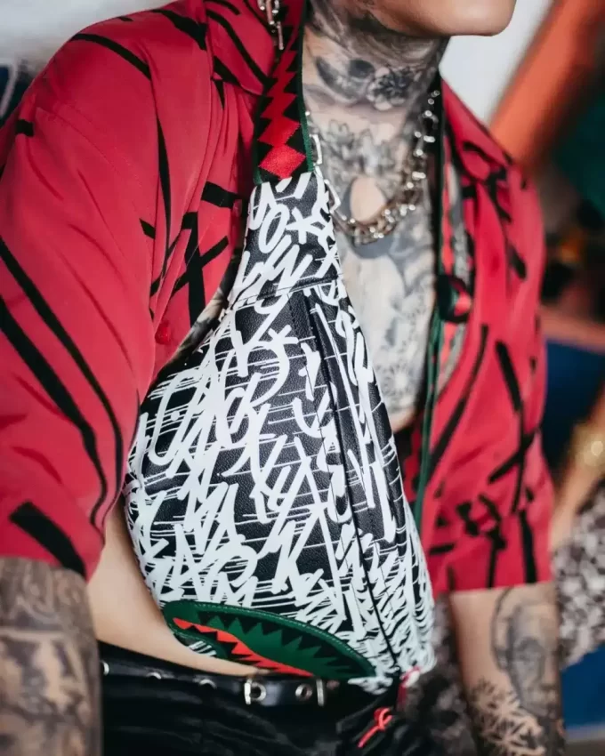 NIGHT NIGHT SAVVY CROSSBODY NIGHT NIGHT SAVVY CROSSBODY