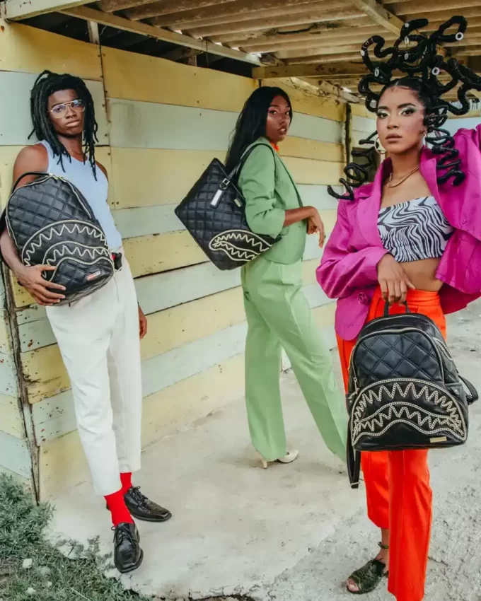 NOIR QUILT GOLD CHAIN SHARK SAVAGE BACKPACK NOIR QUILT GOLD CHAIN SHARK SAVAGE BACKPACK