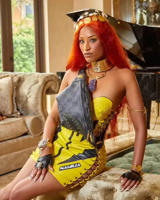 OBSIDIAN STUNNER A.i.6 SANDFLOWER COLLAB SAVVY CROSSBODY OBSIDIAN STUNNER A.i.6 SANDFLOWER COLLAB SAVVY CROSSBODY