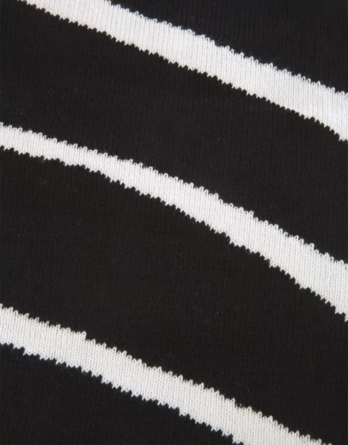 PHANTOM SHARK SLASHES SKI MASK