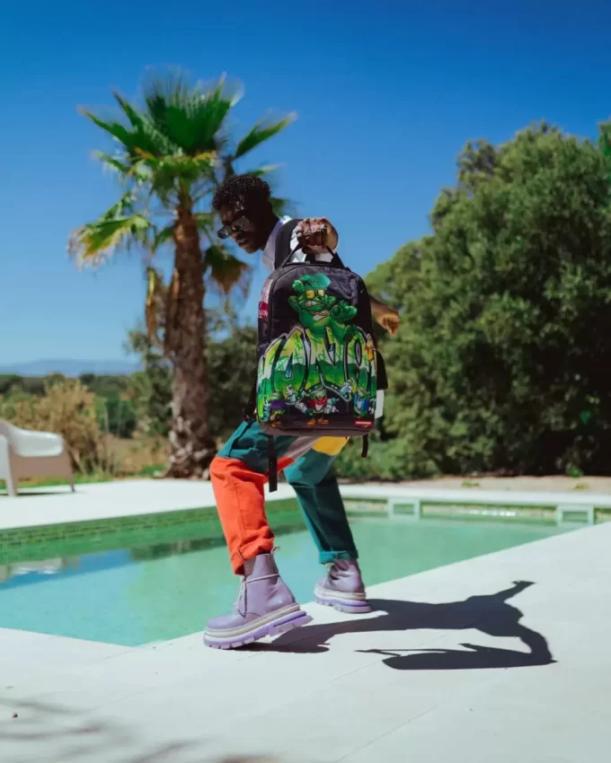 PRIVATE PROPERTY (DLXR) PRIVATE PROPERTY (DLXR)