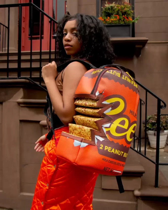 REESE’S SHARK BITE BACKPACK (DLXV) REESE’S SHARK BITE BACKPACK (DLXV)