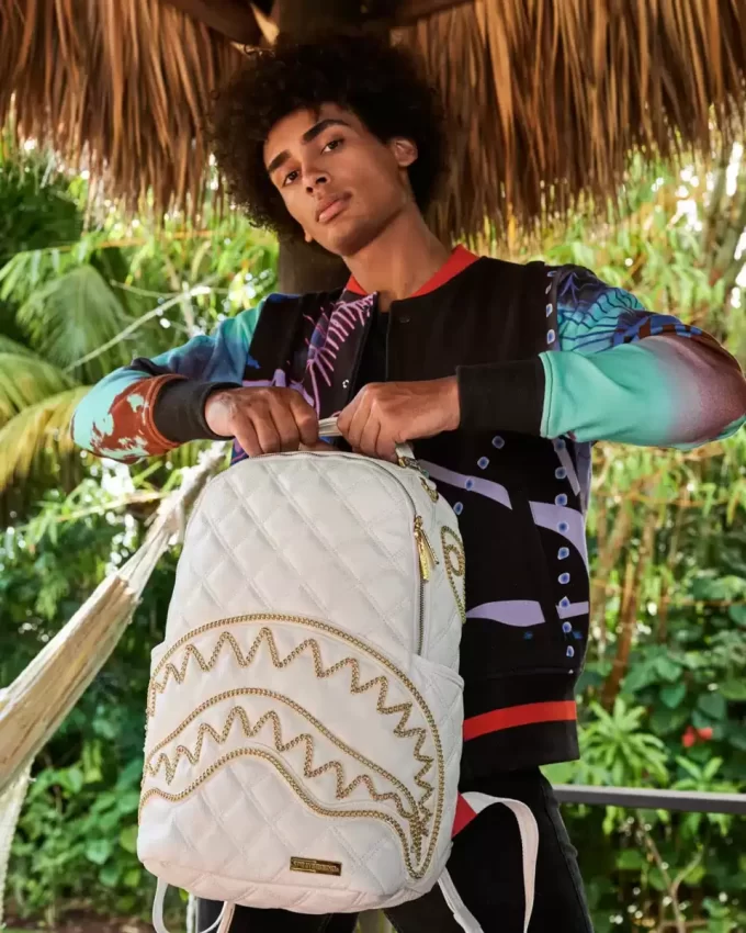 RIVIERA LE BLANC GOLD CHAIN SHARK BACKPACK (DLXV) RIVIERA LE BLANC GOLD CHAIN SHARK BACKPACK (DLXV)