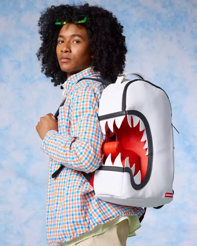 SCREAM SHARK ART PIECE BACKPACK (DLXV) SCREAM SHARK ART PIECE BACKPACK (DLXV)